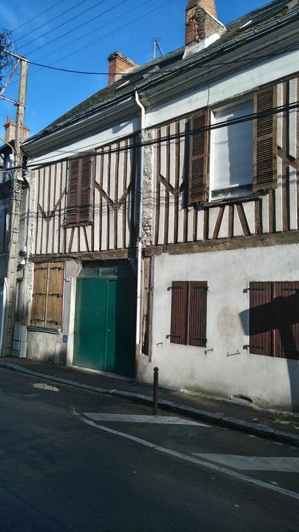 Le Nid Bord De La Loire Apartment Orléans Exterior photo